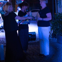 NIEUSTANNIE